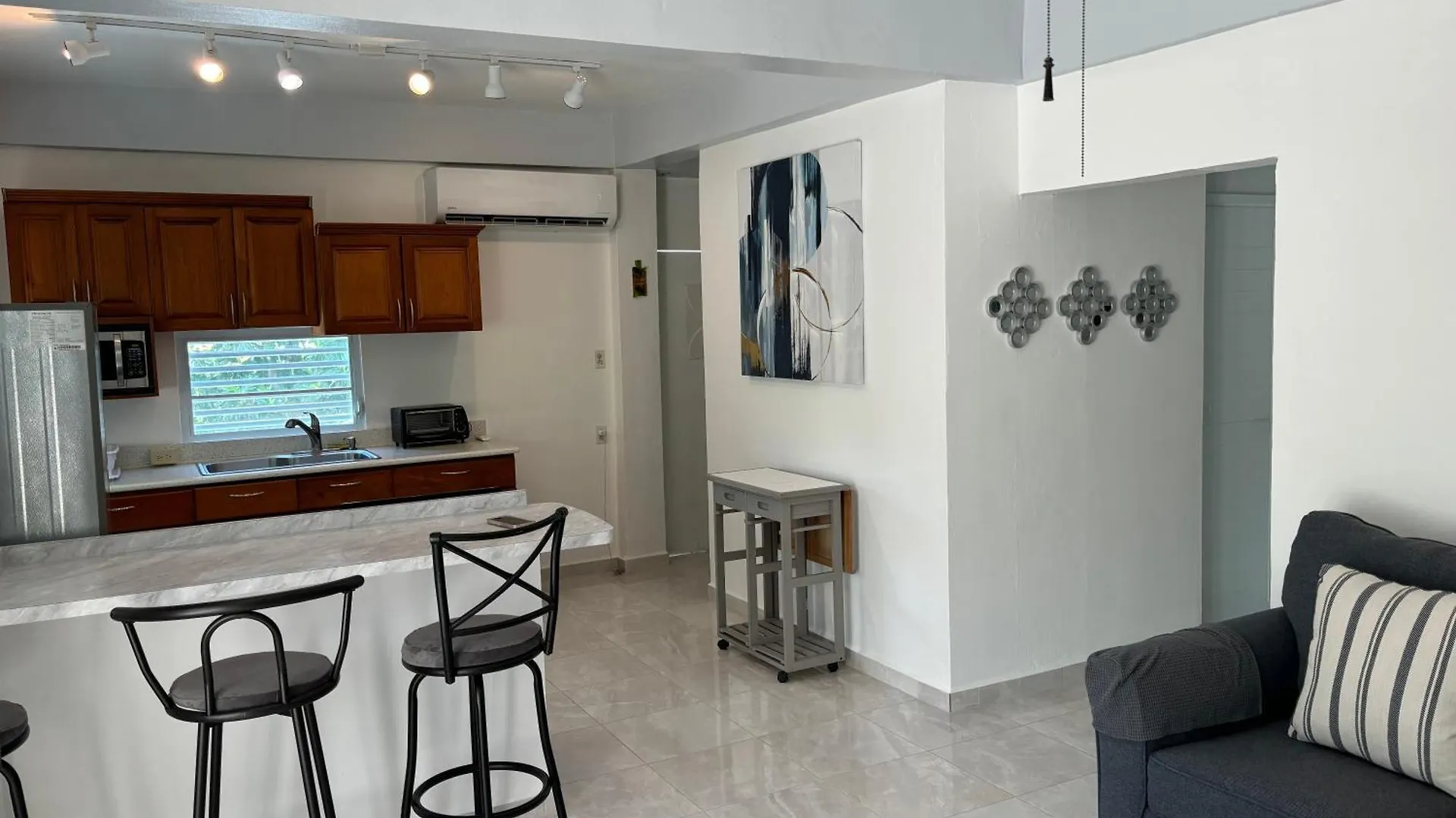 Happy Place Apartment Ponce